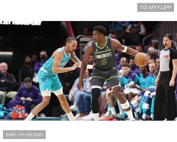 森林狼主场不敌黄蜂遭遇三连败,落后火箭三个胜场差距拉大 森林狼主场不敌黄蜂遭遇三连败,落后火箭三个胜场差距拉大